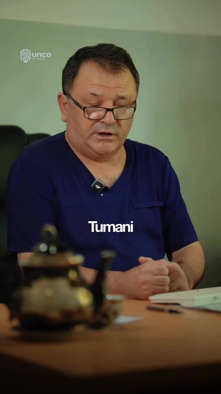 Ota-ona UNCO School bilan bog'liq tajribasini baham ko'radi.